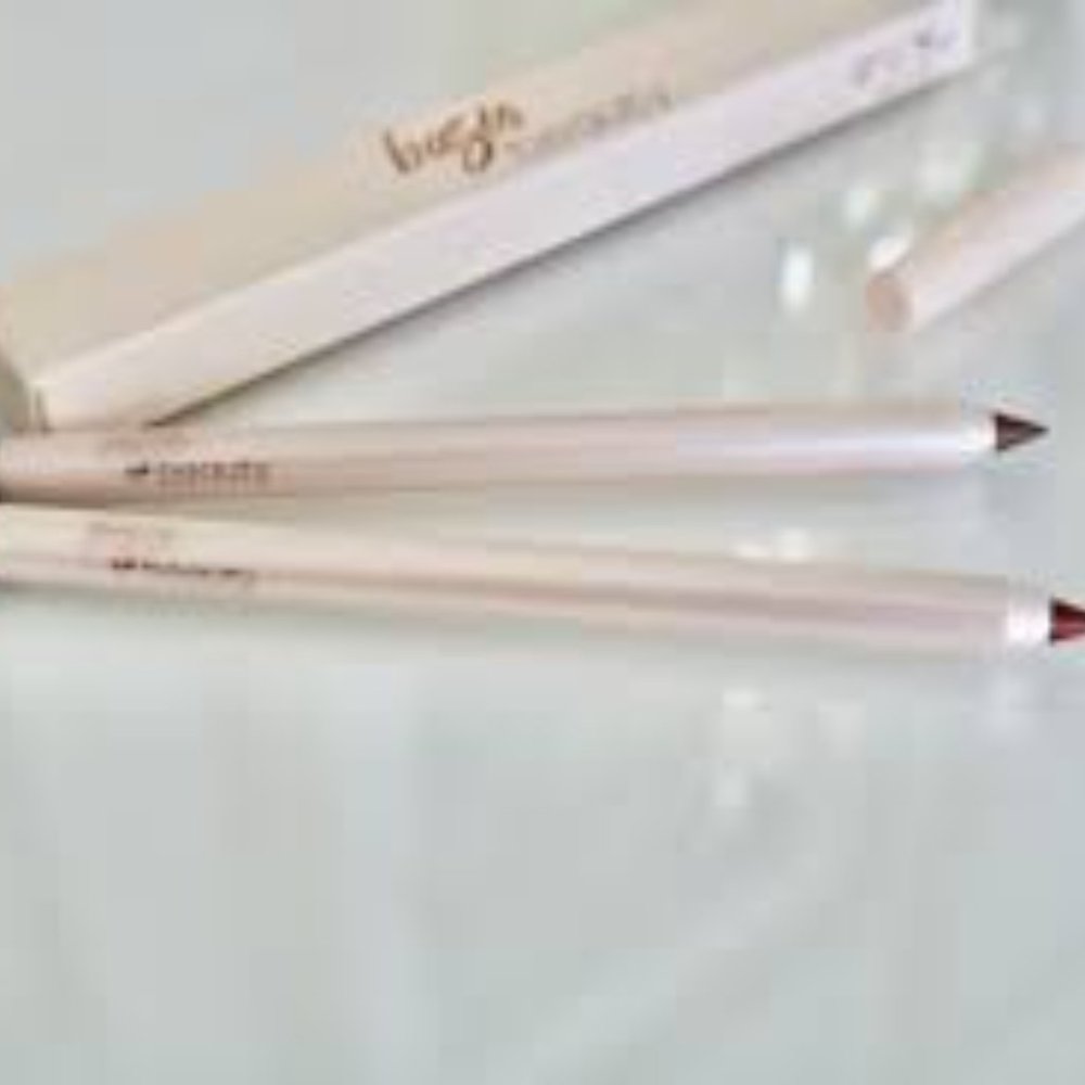 Basic Beauty - Latte & Cocoa Lip Liner Duo